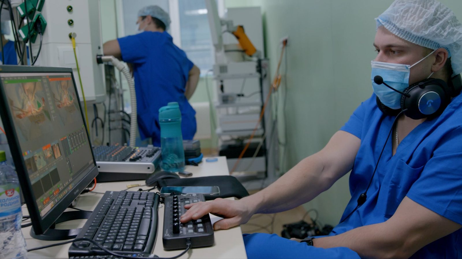 Transmisiones en vivo y creación de contenidos de sesiones médicas
